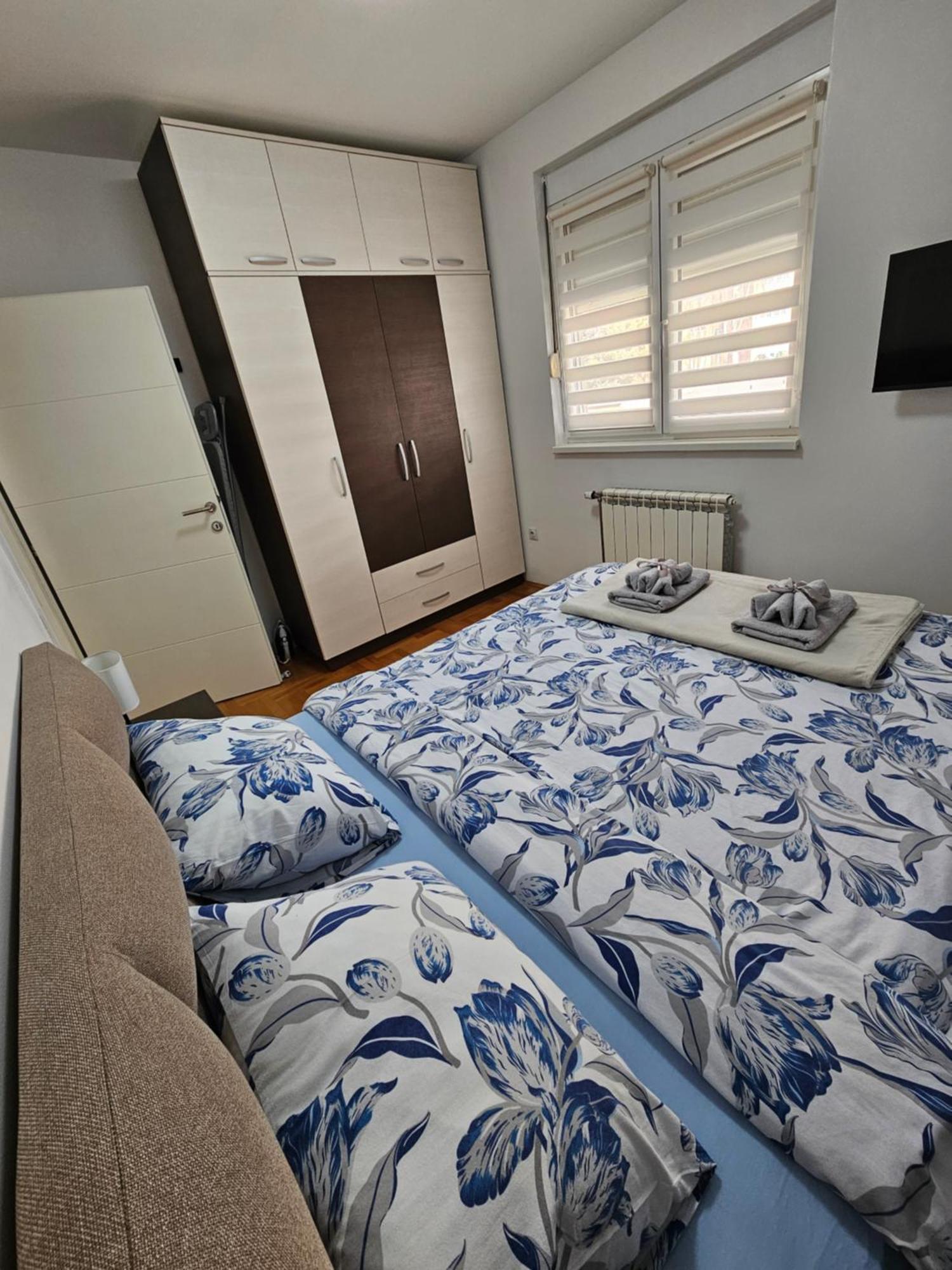 Apartman Vukota 피로트 외부 사진